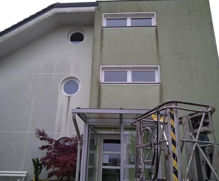 Čiščenje fasade na stanovanjskem bloku_1_neočiščeno