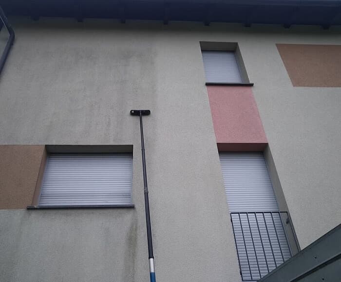 Čiščenje plesni na fasadi